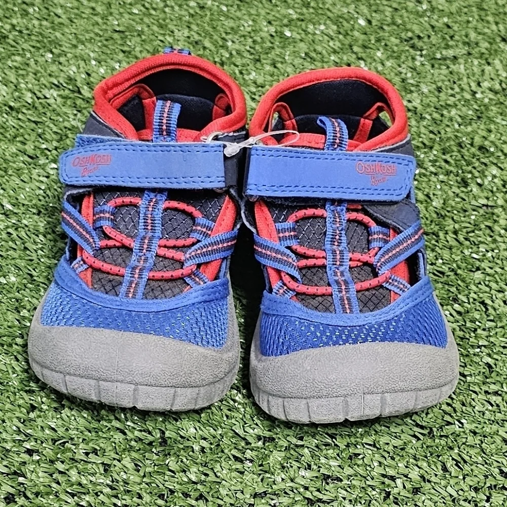 OSHKOSH B'GOSH | 'PAUL' BUMPER TOE SANDALS - NWOT!